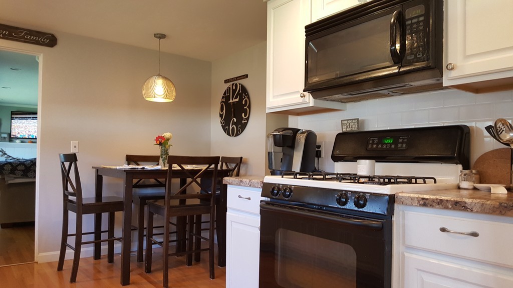 26 Lenn Road Springfield, MA 01118 - Photo 8 of 21