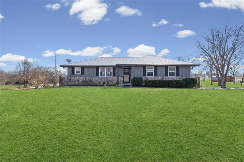 20802 South Dean Road Belton, MO 64012 - Photo 1 of 69