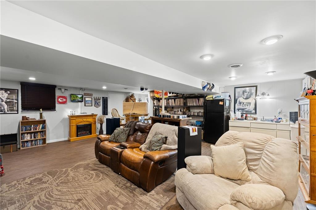 20802 South Dean Road Belton, MO 64012 - Photo 35 of 69