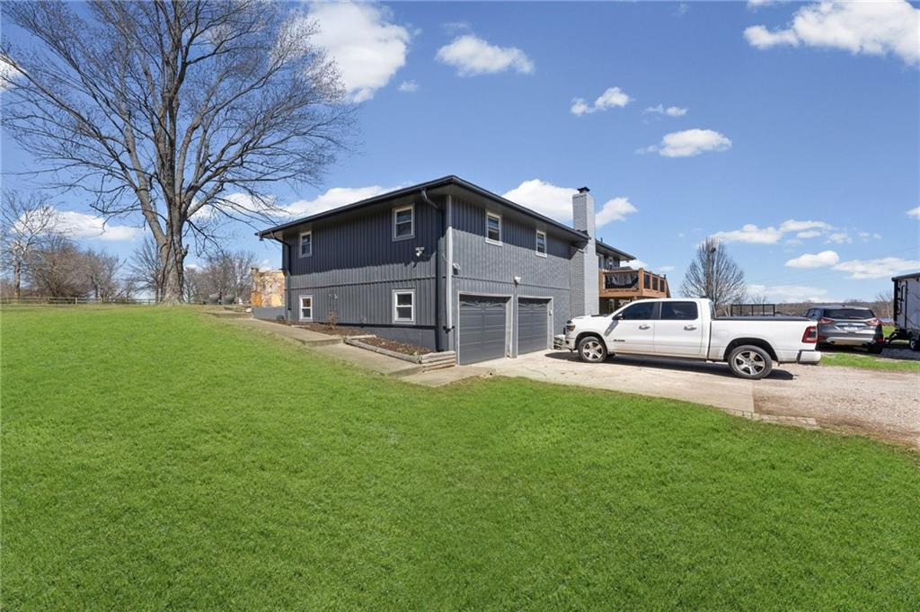 20802 South Dean Road Belton, MO 64012 - Photo 5 of 69