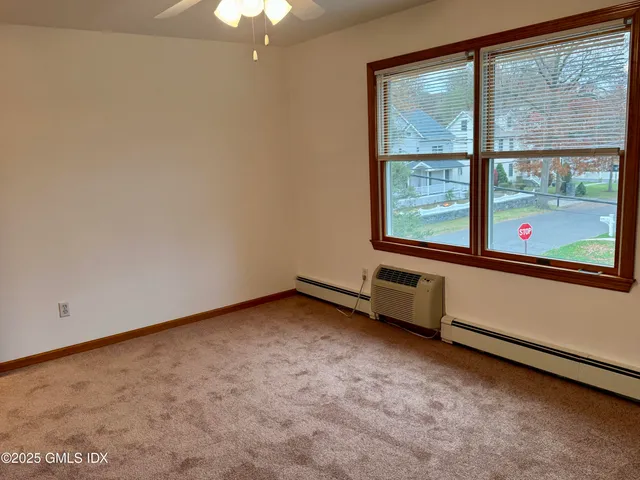 $3,000 | 18 1/2 Morgan Avenue, Unit 2, Greenwich, CT 06831