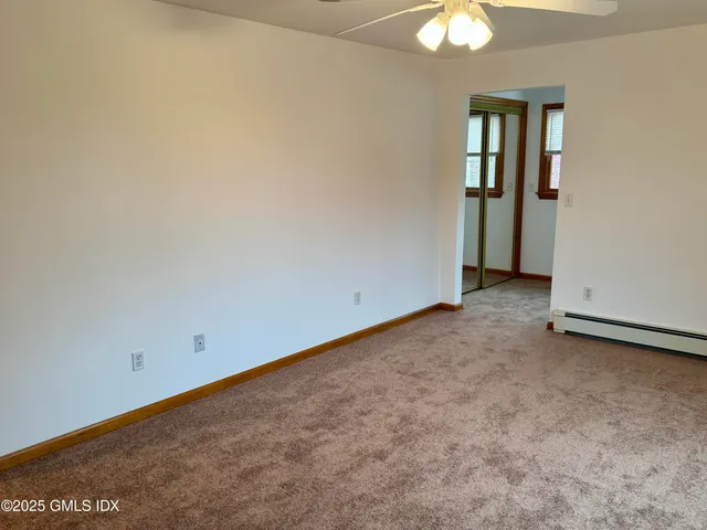 $3,000 | 18 1/2 Morgan Avenue, Unit 2, Greenwich, CT 06831