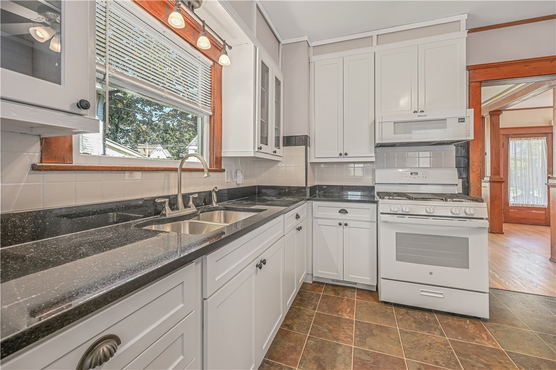 303 Chestnut Street Oneonta, NY 13820 - Photo 11 of 50