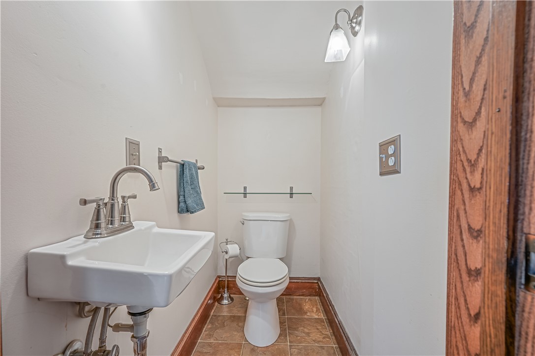 303 Chestnut Street Oneonta, NY 13820 - Photo 23 of 50