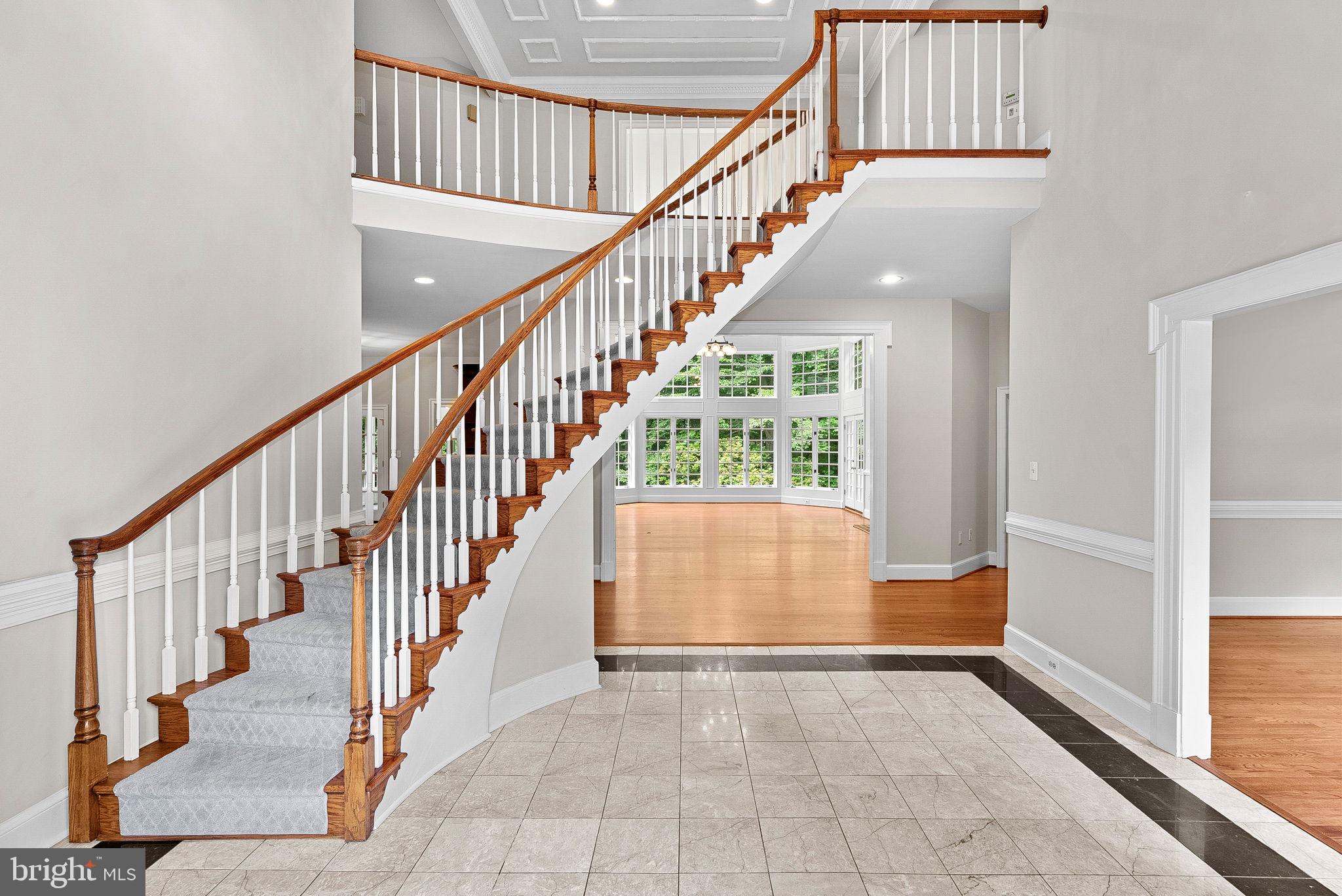 190 Falcon Ridge Road Great Falls, VA 22066 - Photo 3 of 122 Marble Flooring