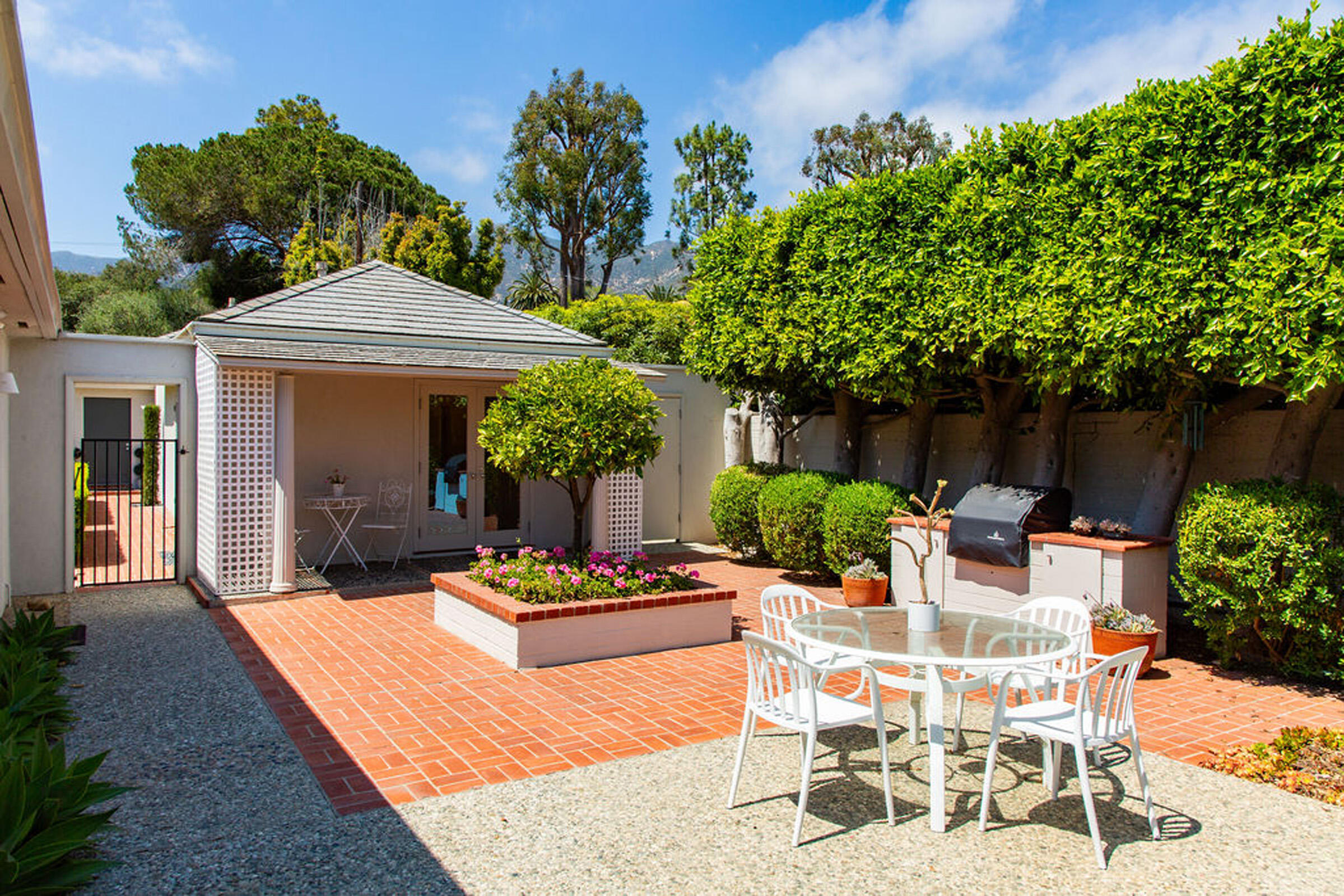 1333 East Valley Road Montecito, CA 93108 - Photo 21 of 23 Patio