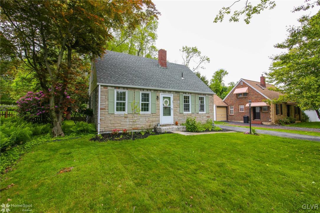 951 Birch Road Hellertown, PA 18055 - Photo 3 of 40 Gallery Image 3