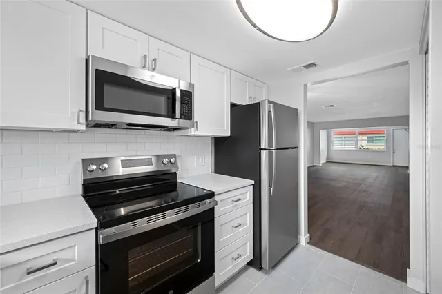 $124,900 | 5860 38th Avenue North, Unit 34, St. Petersburg, FL 33710