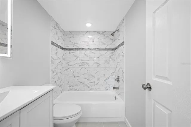 $124,900 | 5860 38th Avenue North, Unit 34, St. Petersburg, FL 33710