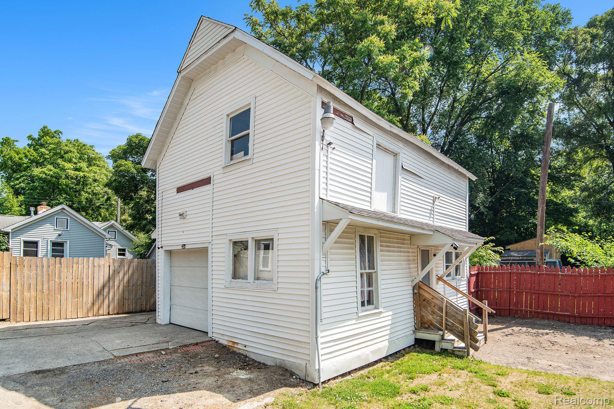 600 West Silver Lake Road Fenton, MI 48430 - Photo 27 of 32 Gallery Image 27
