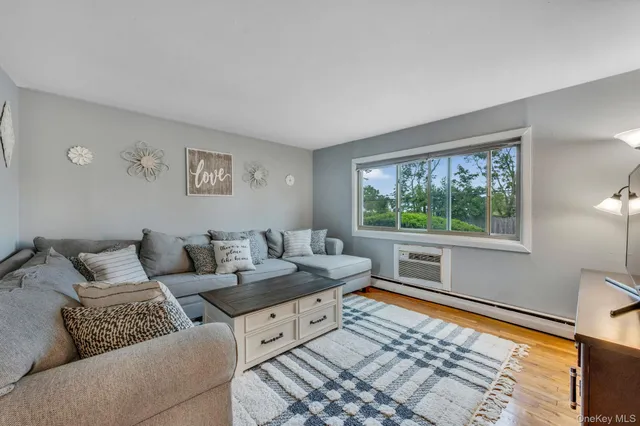 $219,999 | 2453 Union Boulevard, Unit 37A, Islip, NY 11751