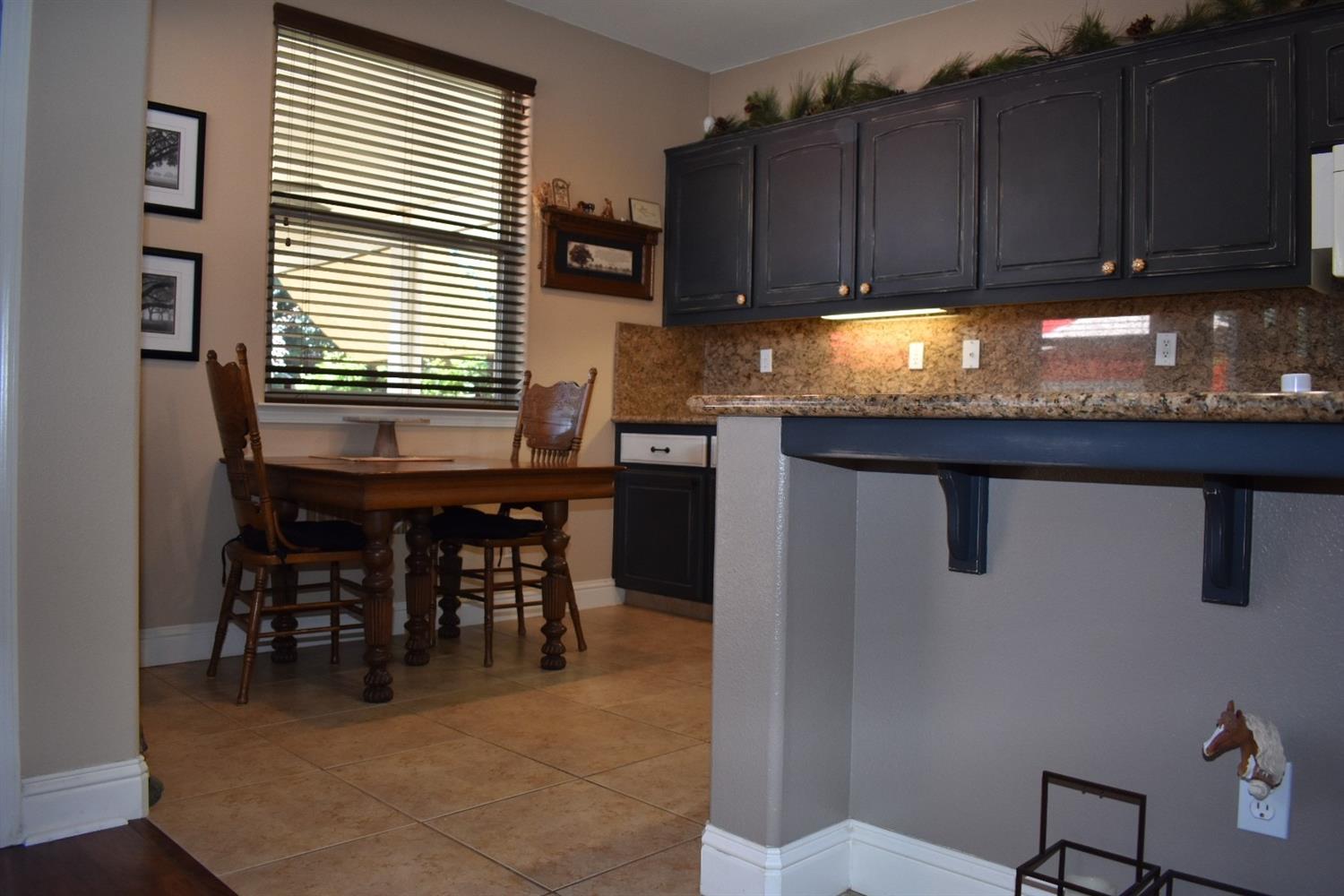 1087 Randy Avenue Fowler, CA 93625 - Photo 4 of 51 Gallery Image 4