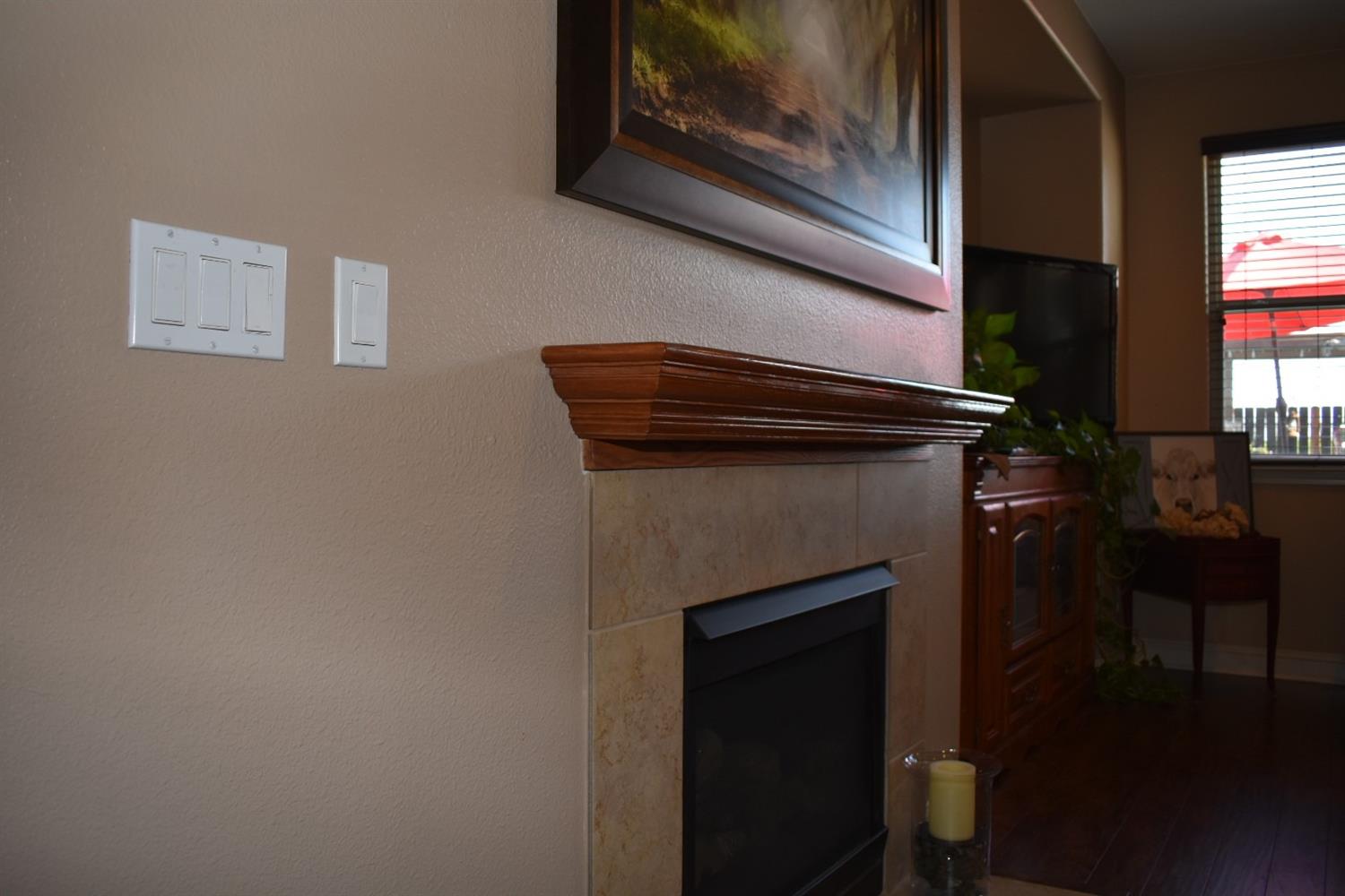 1087 Randy Avenue Fowler, CA 93625 - Photo 10 of 51 Gallery Image 10