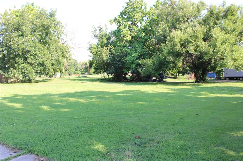 South Oak Street Mulberry, KS 66756 - Photo 1 of 3