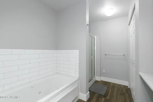 a bathroom with a bathtub