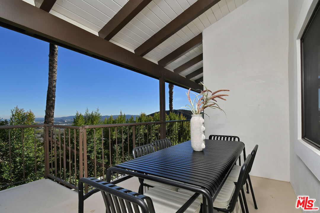 130 Dapplegray Road Bell Canyon, CA 91307 - Photo 15 of 48