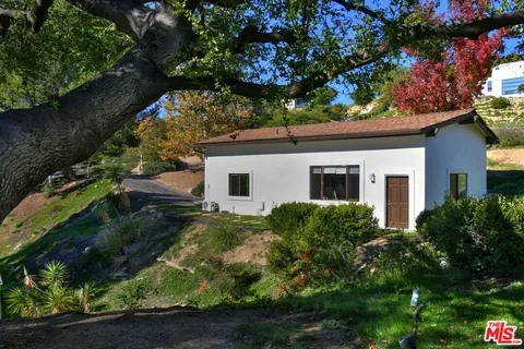 $3,895,000 | 130 Dapplegray Road, Bell Canyon, CA 91307