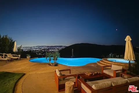 $3,895,000 | 130 Dapplegray Road, Bell Canyon, CA 91307