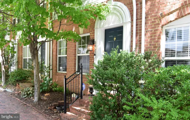 $3,995 | 5053 Kilburn Street, Alexandria, VA 22304
