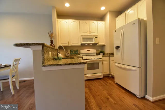 $3,995 | 5053 Kilburn Street, Alexandria, VA 22304