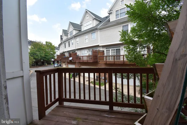 $3,995 | 5053 Kilburn Street, Alexandria, VA 22304