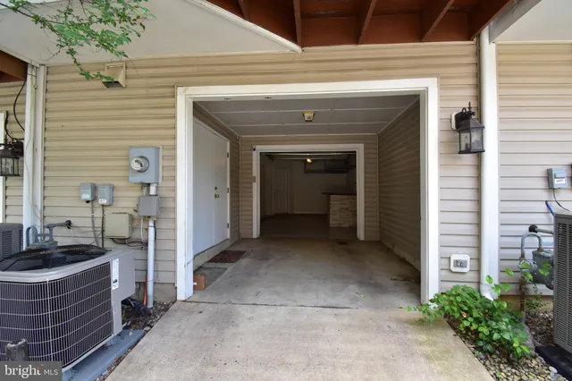 $3,995 | 5053 Kilburn Street, Alexandria, VA 22304