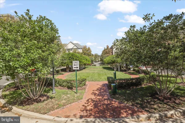 $3,995 | 5053 Kilburn Street, Alexandria, VA 22304