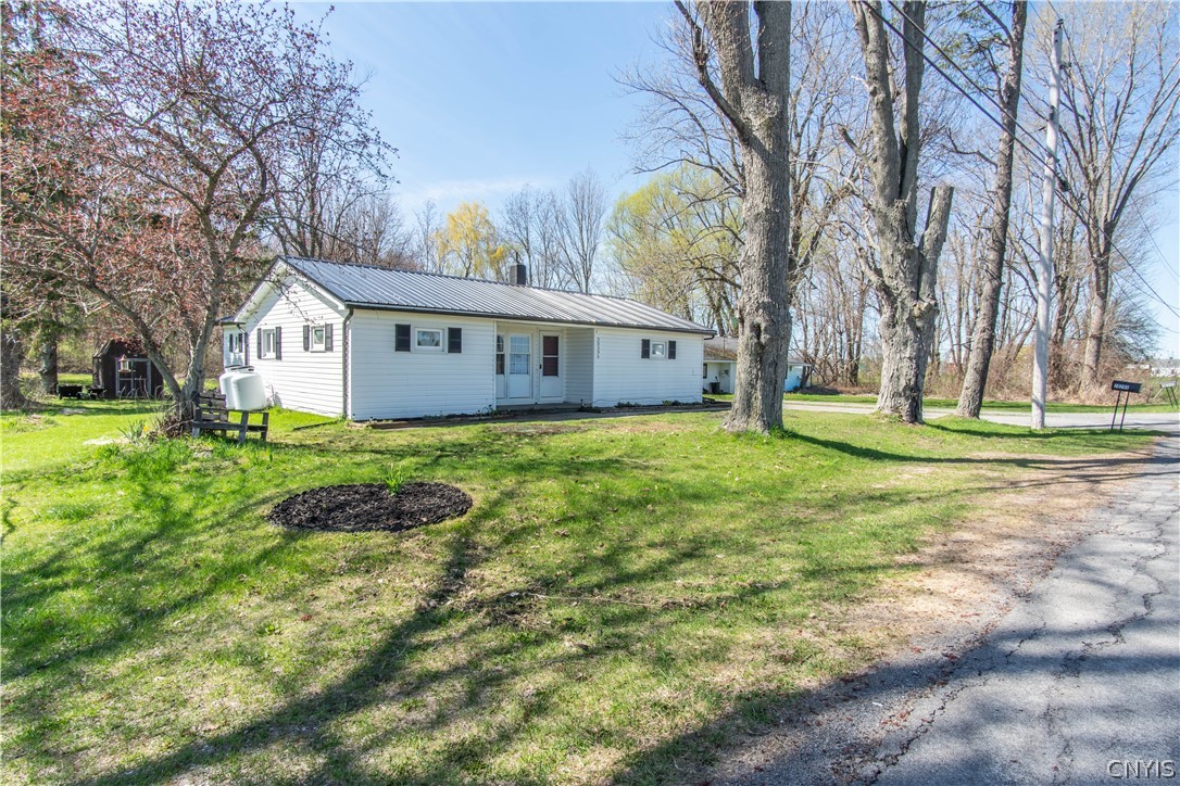 20295 Storrs Road Hounsfield, NY 13685 - Photo 3 of 32