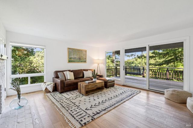 $1,799,000 | 25 Palomino Circle, Novato, CA 94947