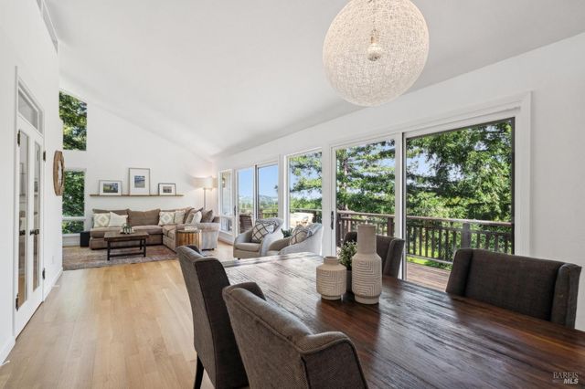 $1,799,000 | 25 Palomino Circle, Novato, CA 94947