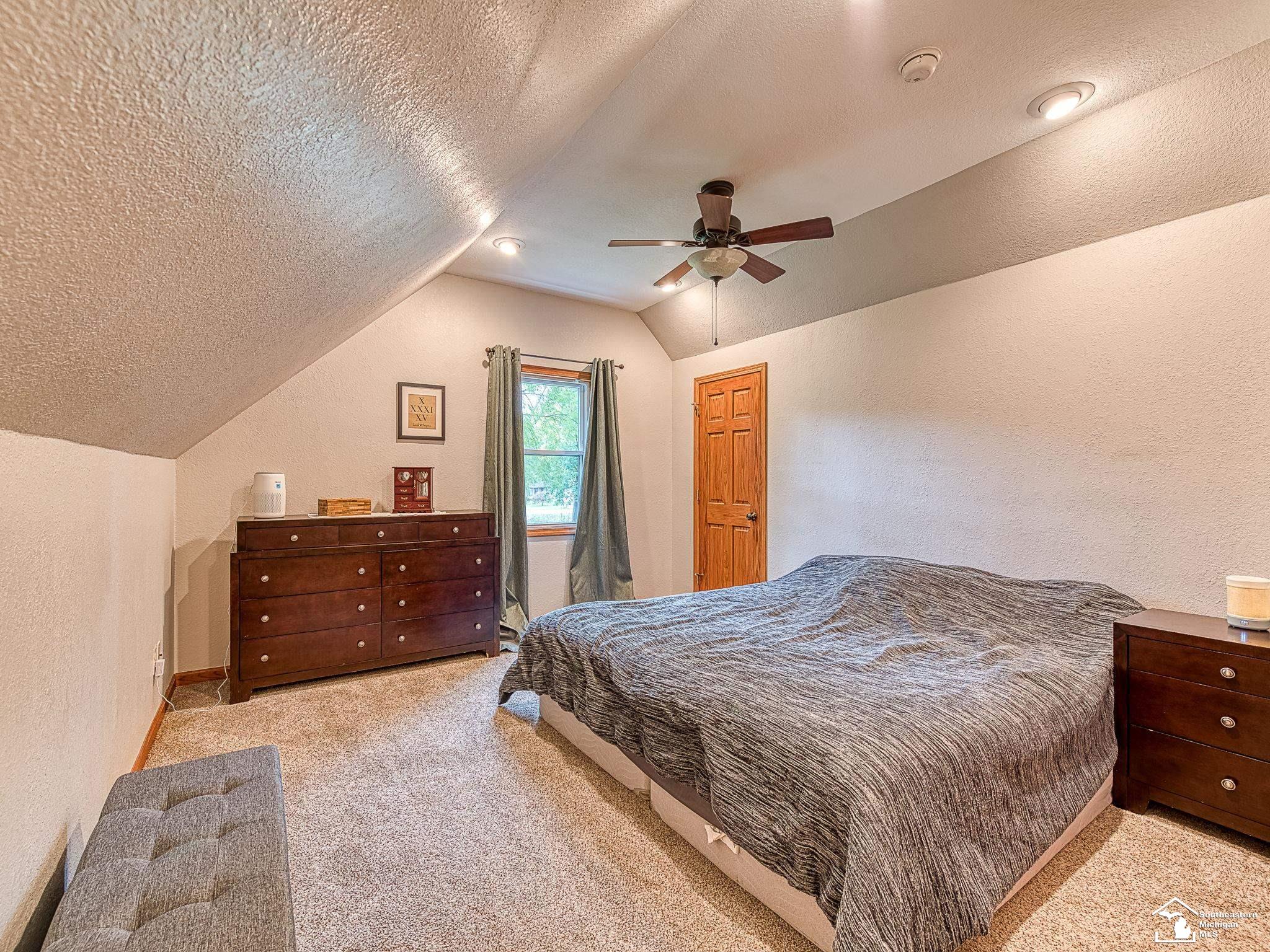 9099 Summerfield Road Temperance, MI 48182 - Photo 22 of 35