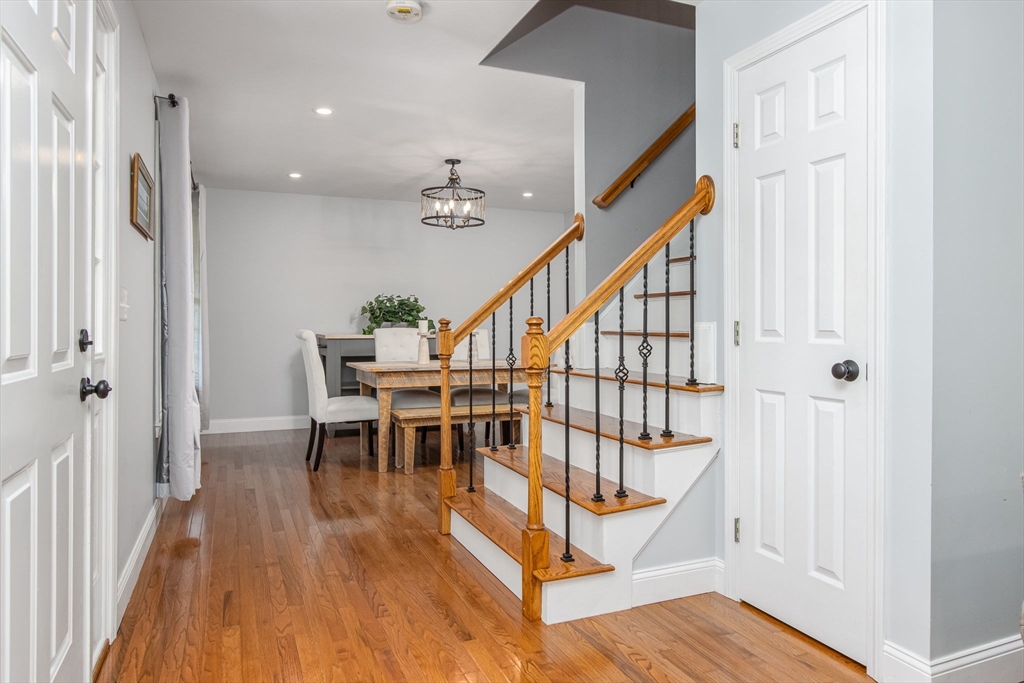 431 Martins Pond Road Groton, MA 01450 - Photo 6 of 40 Gallery Image 6