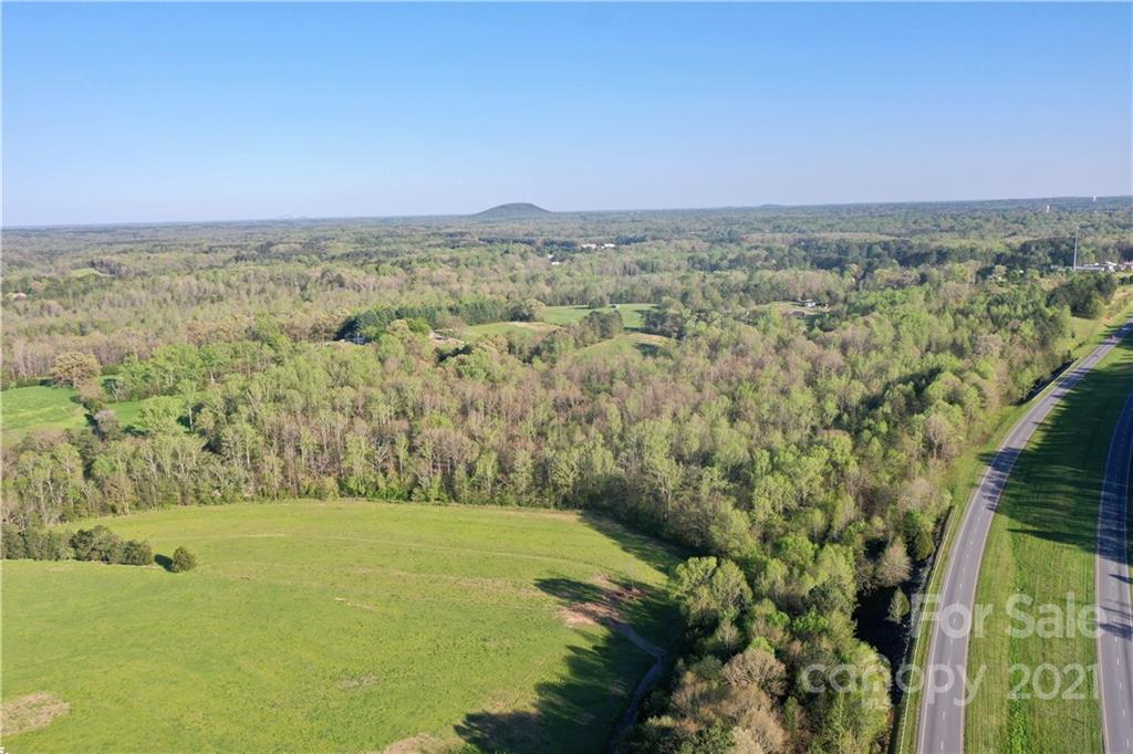 194 White Farm Road Dallas, NC 28034 - Photo 4 of 10 Gallery Image 4