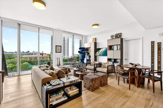 $1,850,000 | 2678 Tigertail Avenue, Unit 604, Miami, FL 33133