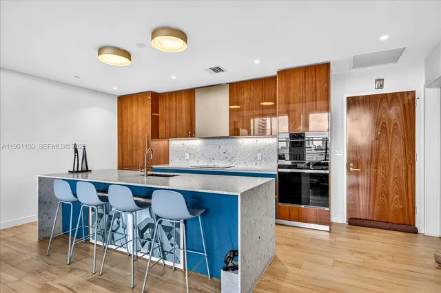 $1,850,000 | 2678 Tigertail Avenue, Unit 604, Miami, FL 33133