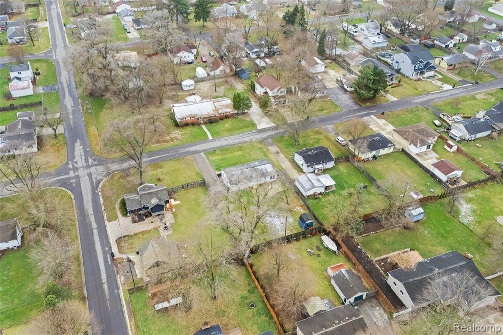 2627 Longview Avenue Rochester, MI 48307 - Photo 30 of 35
