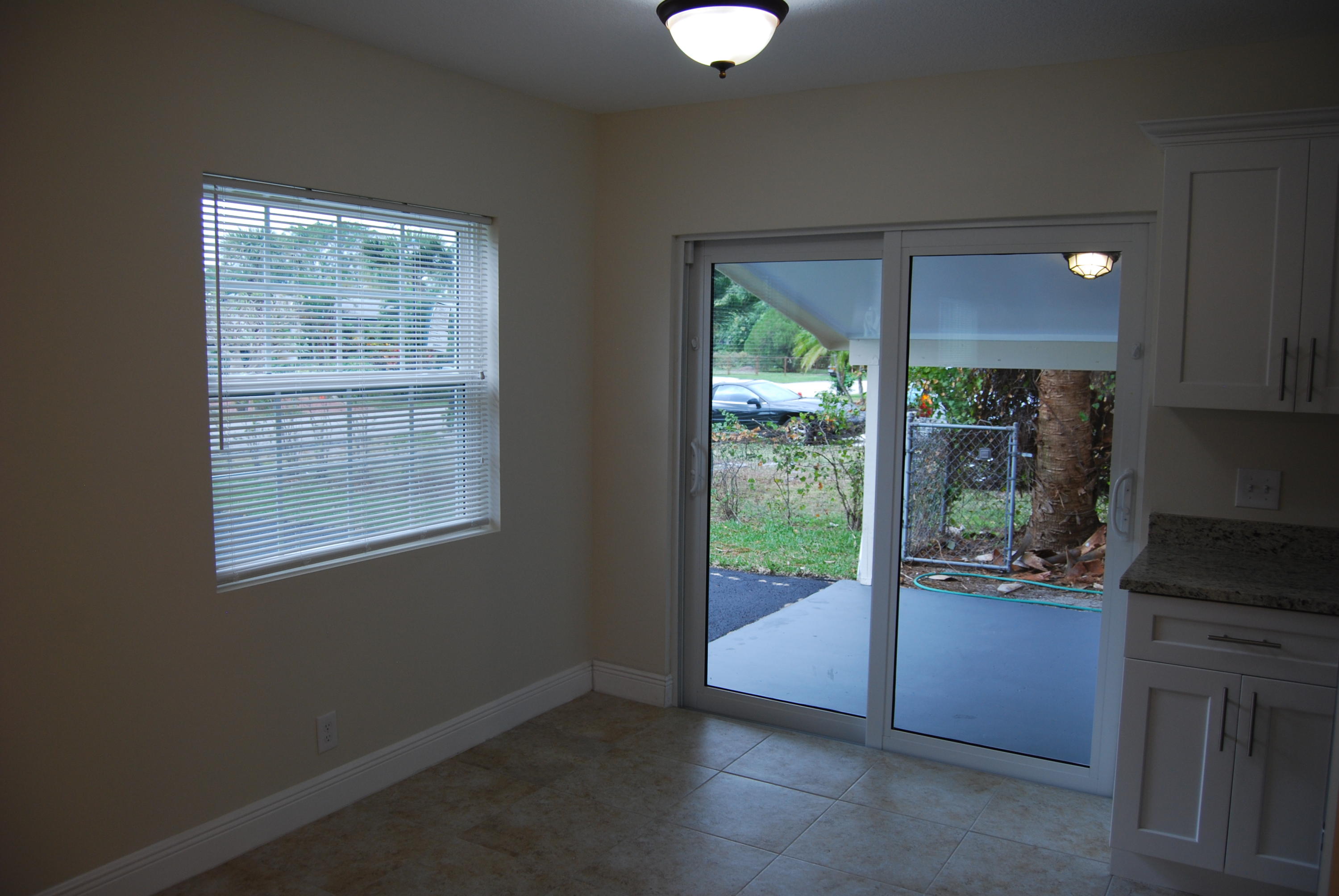 309 3rd Street Jupiter, FL 33458 - Photo 6 of 12 Dining Area