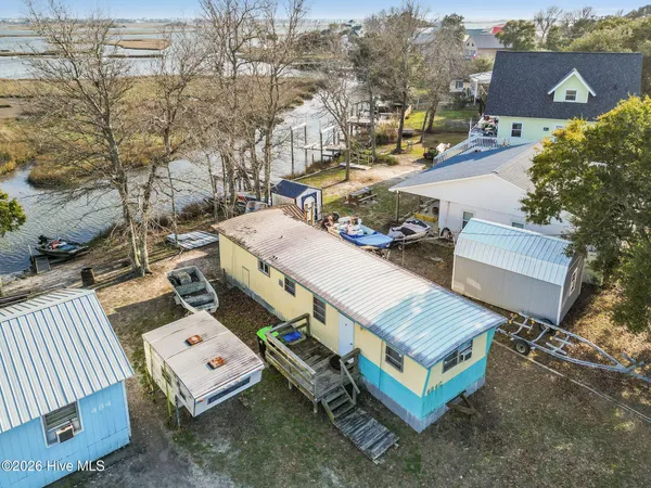 $1,400,000 | 484 Little Kinston Road, Surf City, NC 28445