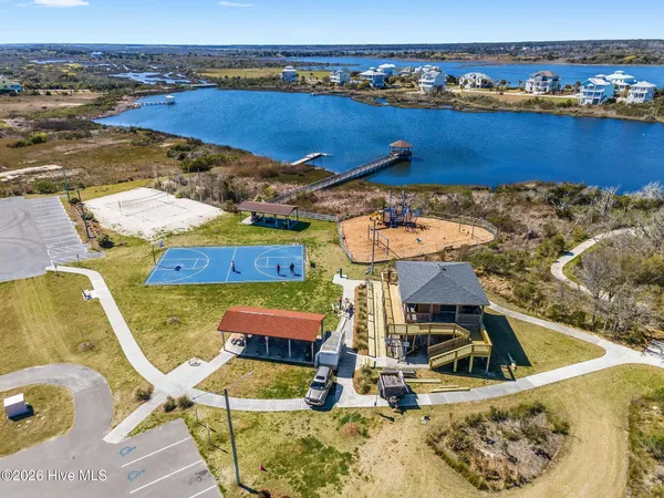 $1,400,000 | 484 Little Kinston Road, Surf City, NC 28445