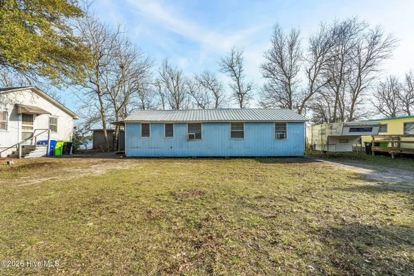 $1,400,000 | 484 Little Kinston Road, Surf City, NC 28445