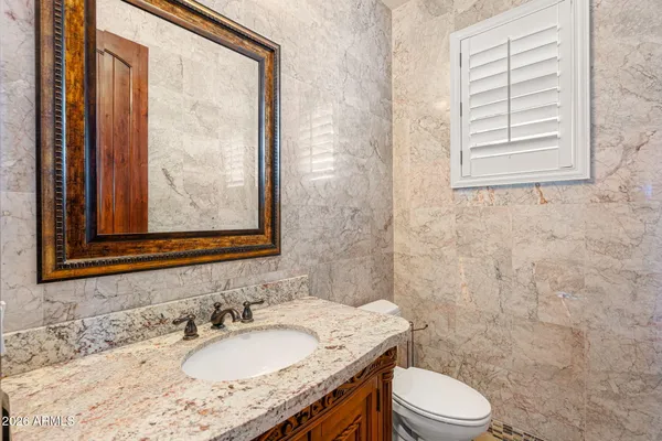 $1,169,000 | 2822 East Constance Way, Phoenix, AZ 85042