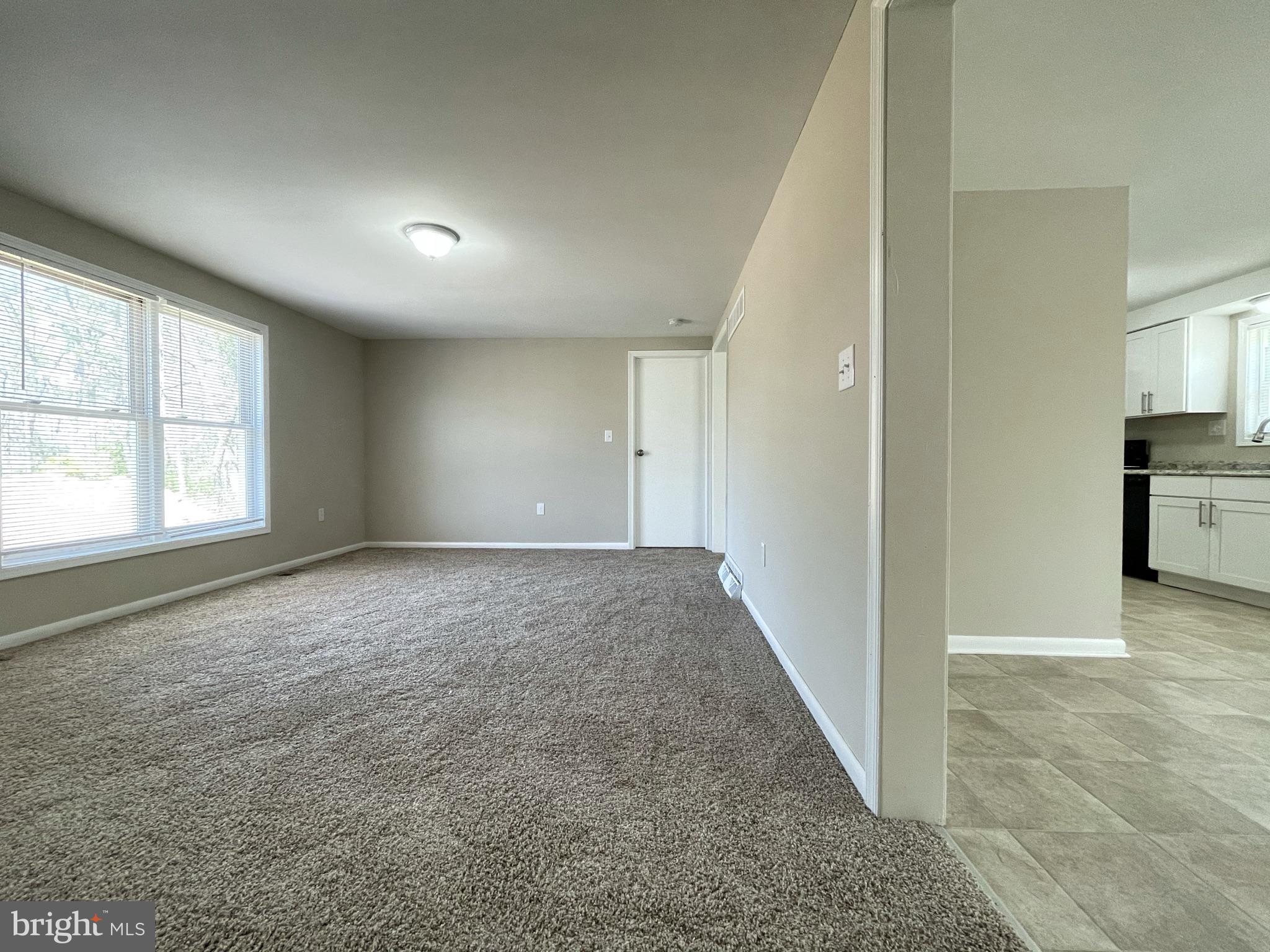 62 Lawrence Corner Road Elmer, NJ 08318 - Photo 3 of 18 Living Room
