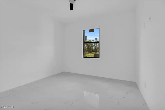 $2,200 | 2711 51st Street West, Lehigh Acres, FL 33971