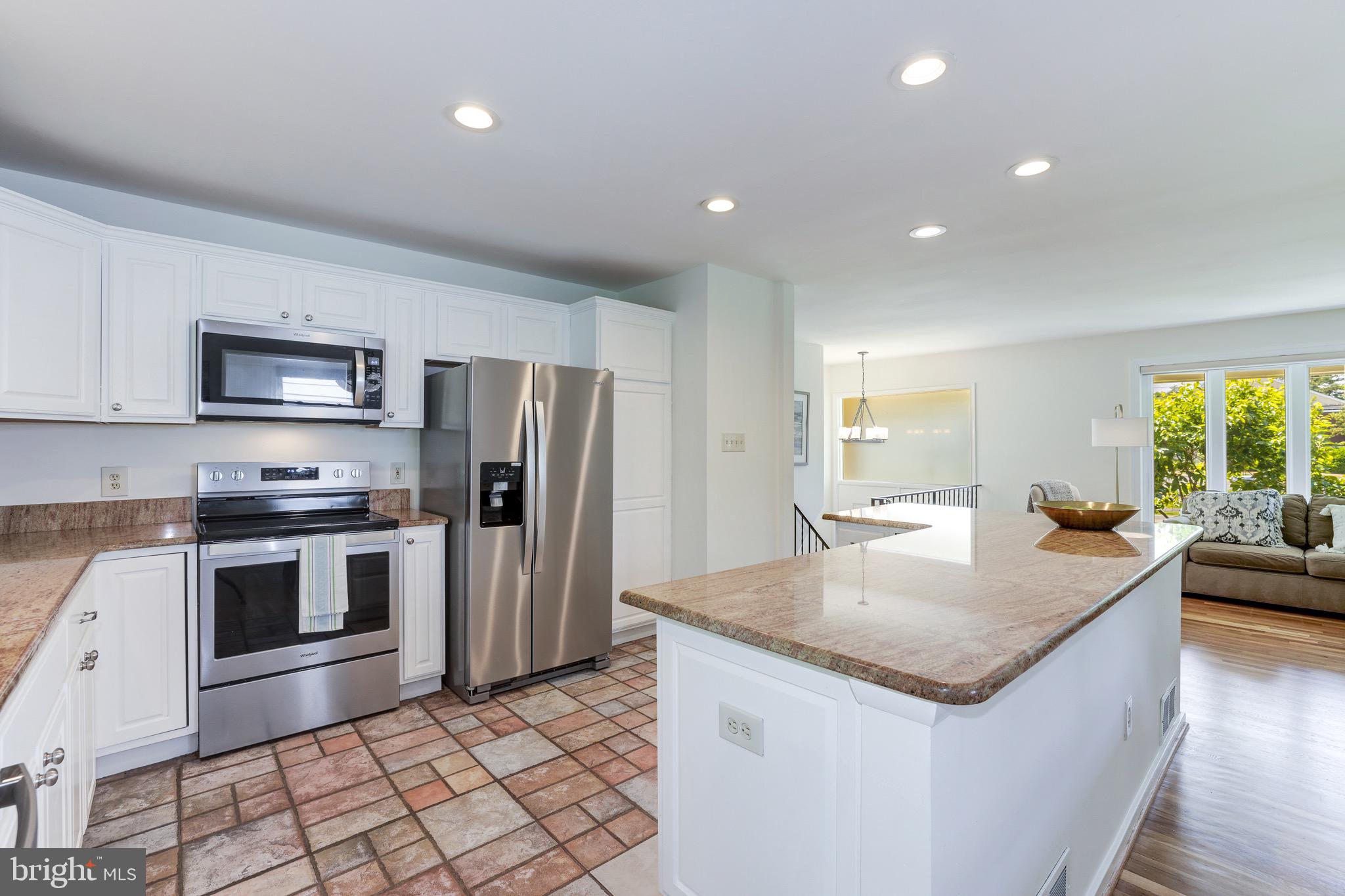 8305 Fort Hunt Road Alexandria, VA 22308 - Photo 23 of 74