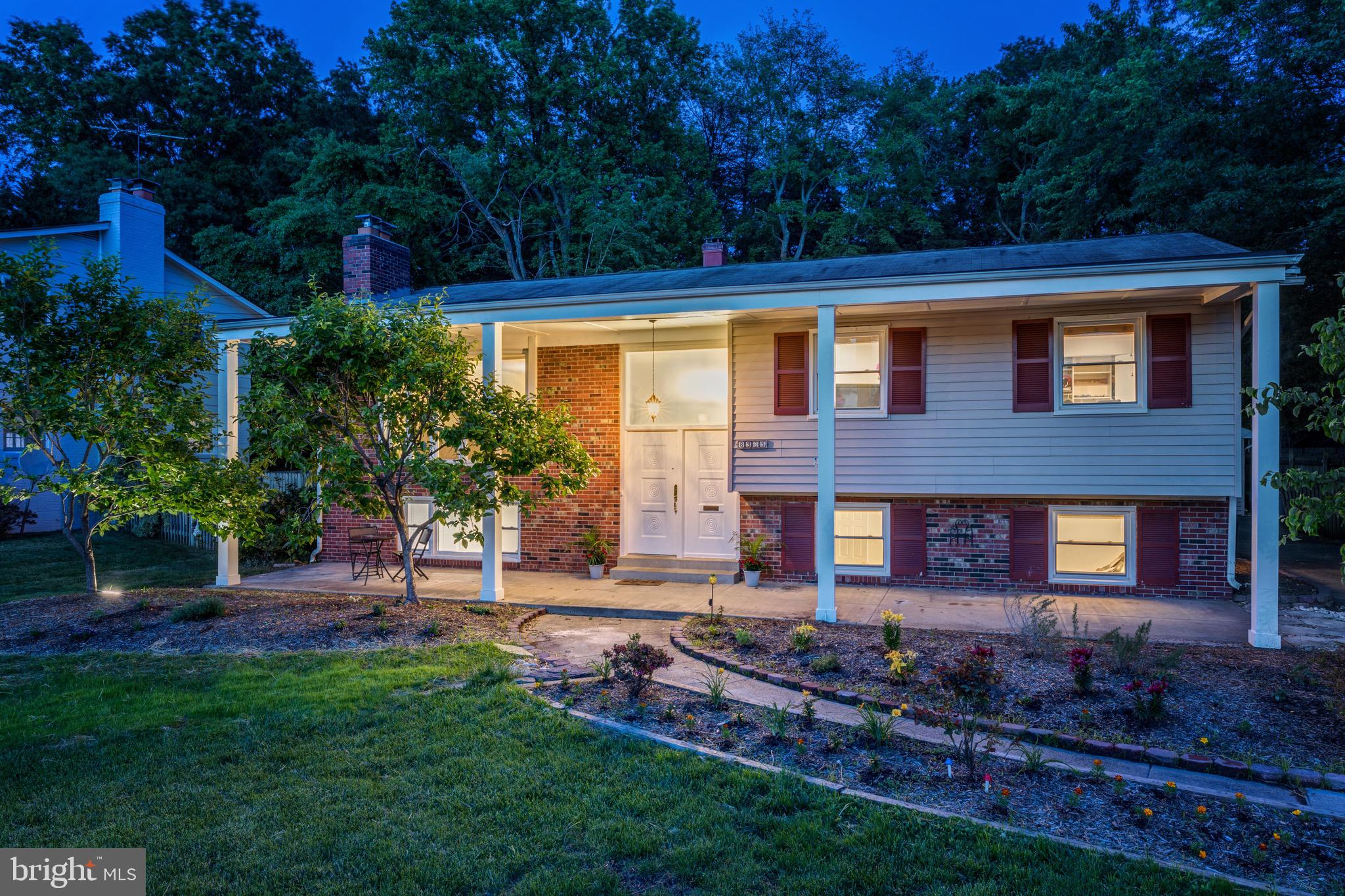 8305 Fort Hunt Road Alexandria, VA 22308 - Photo 69 of 74 a front view of house with yard and green space