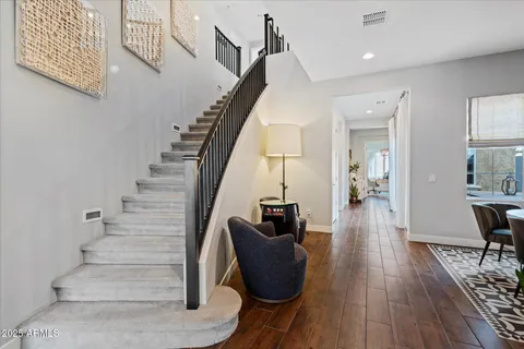 $1,219,000 | 4615 East Navigator Lane, Phoenix, AZ 85050