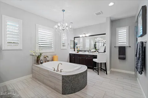 $1,219,000 | 4615 East Navigator Lane, Phoenix, AZ 85050