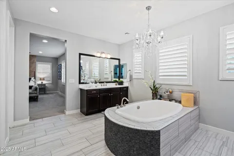 $1,219,000 | 4615 East Navigator Lane, Phoenix, AZ 85050