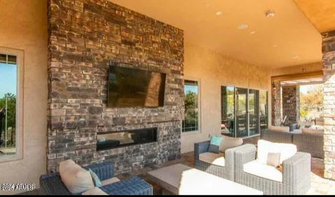 $1,219,000 | 4615 East Navigator Lane, Phoenix, AZ 85050