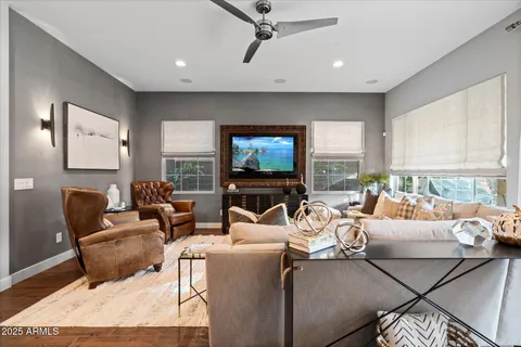 $1,219,000 | 4615 East Navigator Lane, Phoenix, AZ 85050